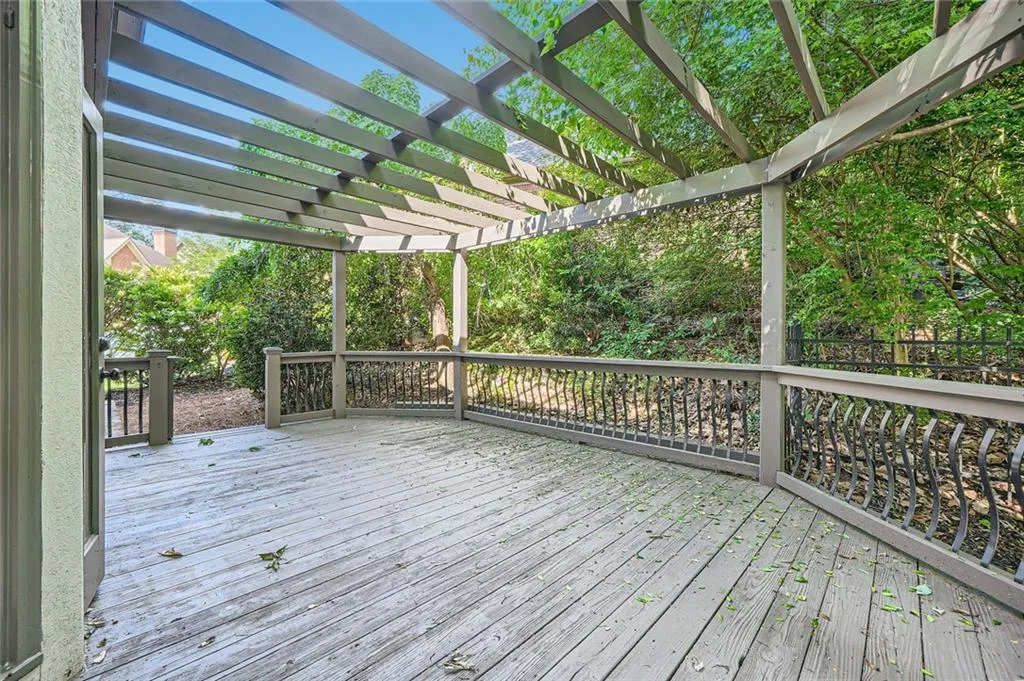 140 Grosvenor Place, Atlanta, Georgia 30328, 4 Bedrooms Bedrooms, ,3 BathroomsBathrooms,Residential,For Sale,140 Grosvenor Place,7608685