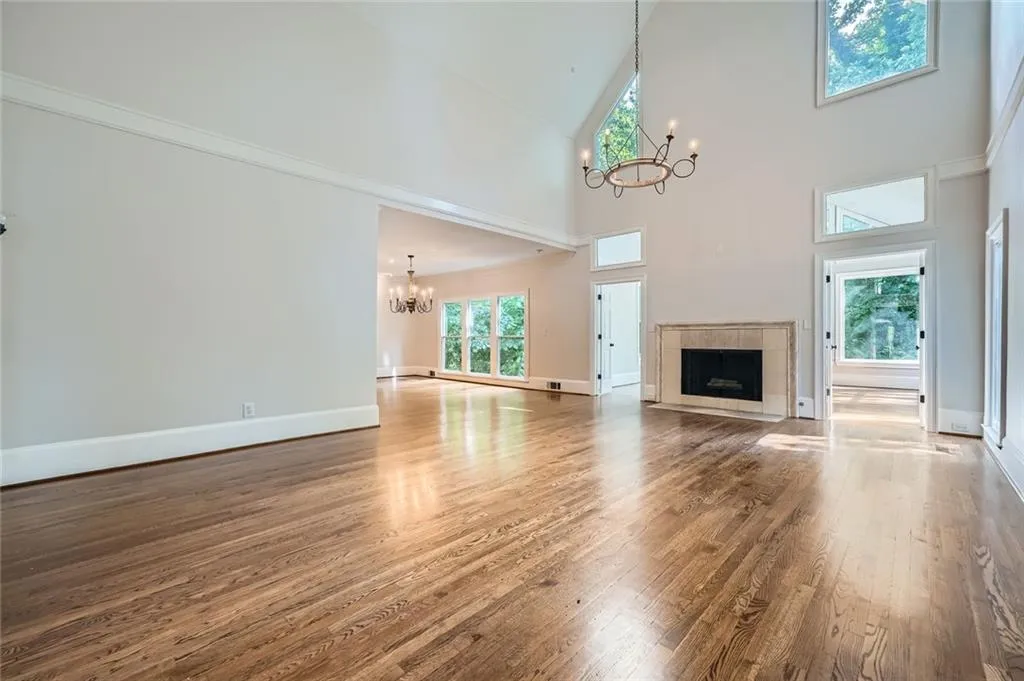 140 Grosvenor Place, Atlanta, Georgia 30328, 4 Bedrooms Bedrooms, ,3 BathroomsBathrooms,Residential,For Sale,140 Grosvenor Place,7608685