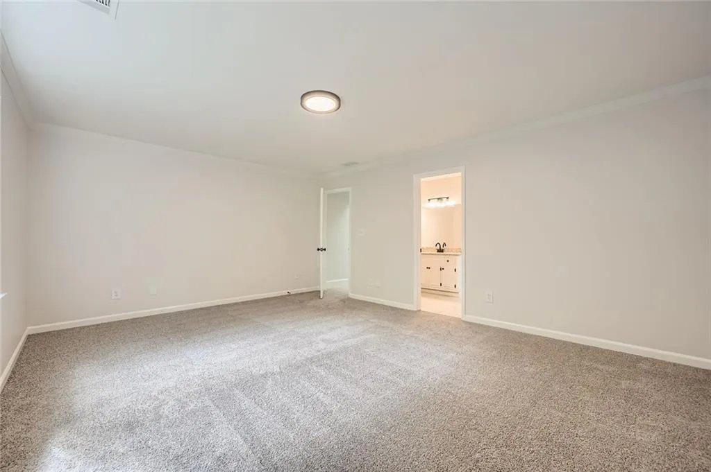 140 Grosvenor Place, Atlanta, Georgia 30328, 4 Bedrooms Bedrooms, ,3 BathroomsBathrooms,Residential,For Sale,140 Grosvenor Place,7608685