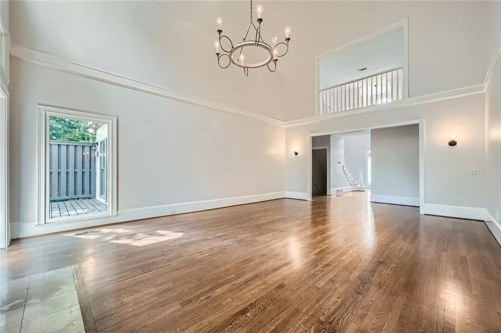 140 Grosvenor Place, Atlanta, Georgia 30328, 4 Bedrooms Bedrooms, ,3 BathroomsBathrooms,Residential,For Sale,140 Grosvenor Place,7608685