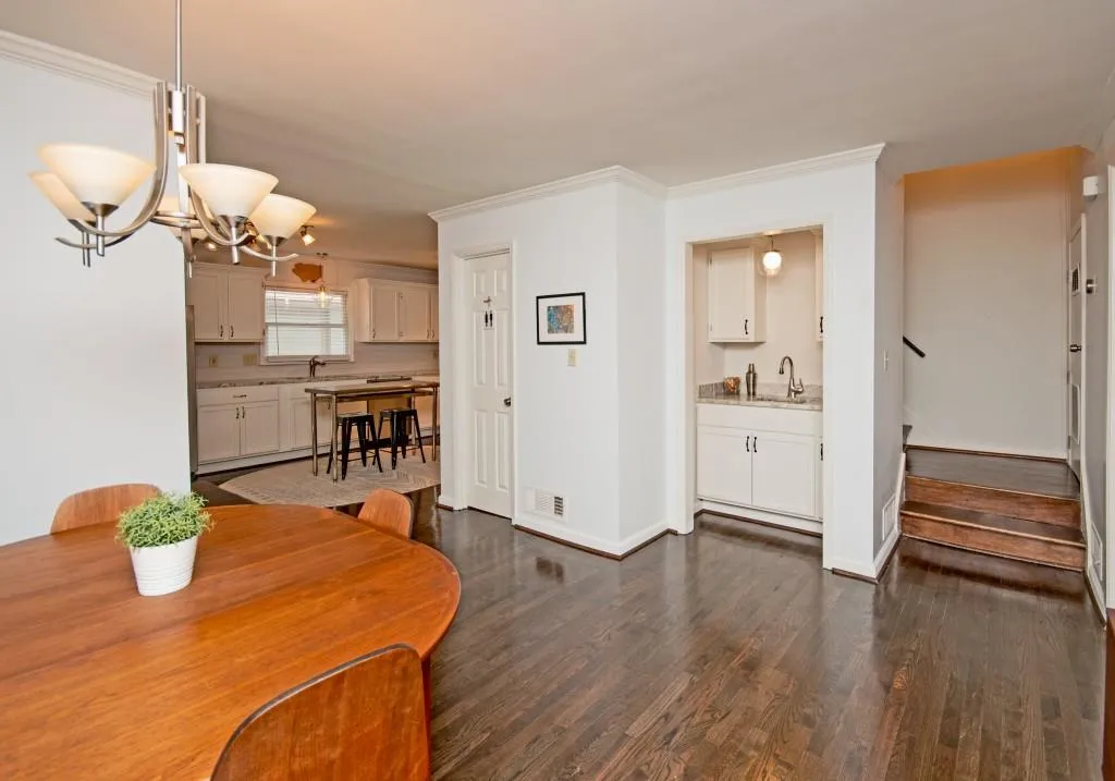 9005 Carroll Manor Drive, Sandy Springs, Georgia 30350, 2 Bedrooms Bedrooms, ,2 BathroomsBathrooms,Residential,Sold,9005 Carroll Manor Drive,6925915