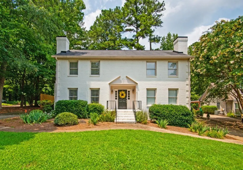 9005 Carroll Manor Drive, Sandy Springs, Georgia 30350, 2 Bedrooms Bedrooms, ,2 BathroomsBathrooms,Residential,Sold,9005 Carroll Manor Drive,6925915