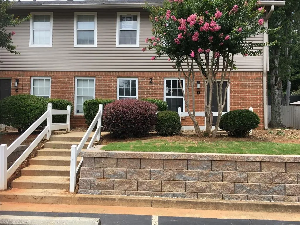 7750 Roswell Road Unit 2d, Sandy Springs, Georgia 30350, 2 Bedrooms Bedrooms, ,1 BathroomBathrooms,Residential,Sold,7750 Roswell Road Unit 2d,6025340