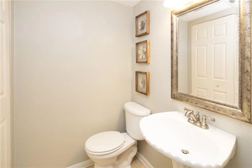 6900 Roswell Road Unit C7, Atlanta, Georgia 30328, 2 Bedrooms Bedrooms, ,2 BathroomsBathrooms,Residential,Sold,6900 Roswell Road Unit C7,6800767