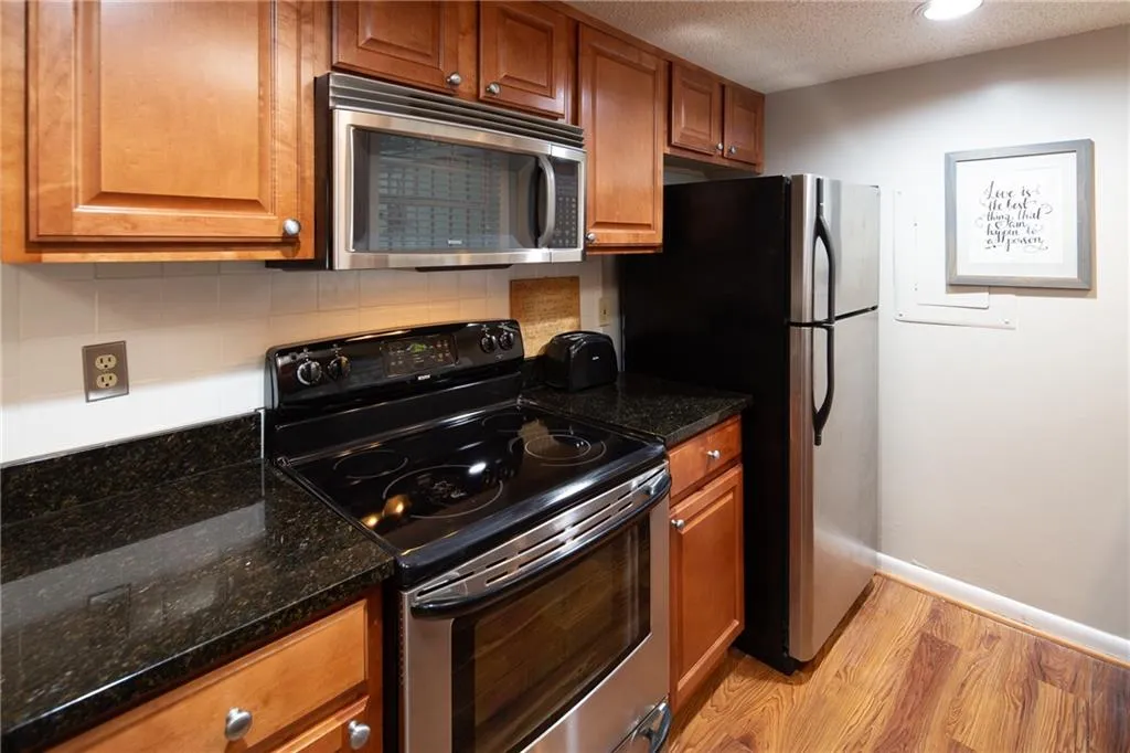 6900 Roswell Road Unit C7, Atlanta, Georgia 30328, 2 Bedrooms Bedrooms, ,2 BathroomsBathrooms,Residential,Sold,6900 Roswell Road Unit C7,6800767