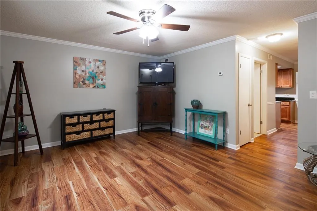 6900 Roswell Road Unit C7, Atlanta, Georgia 30328, 2 Bedrooms Bedrooms, ,2 BathroomsBathrooms,Residential,Sold,6900 Roswell Road Unit C7,6800767