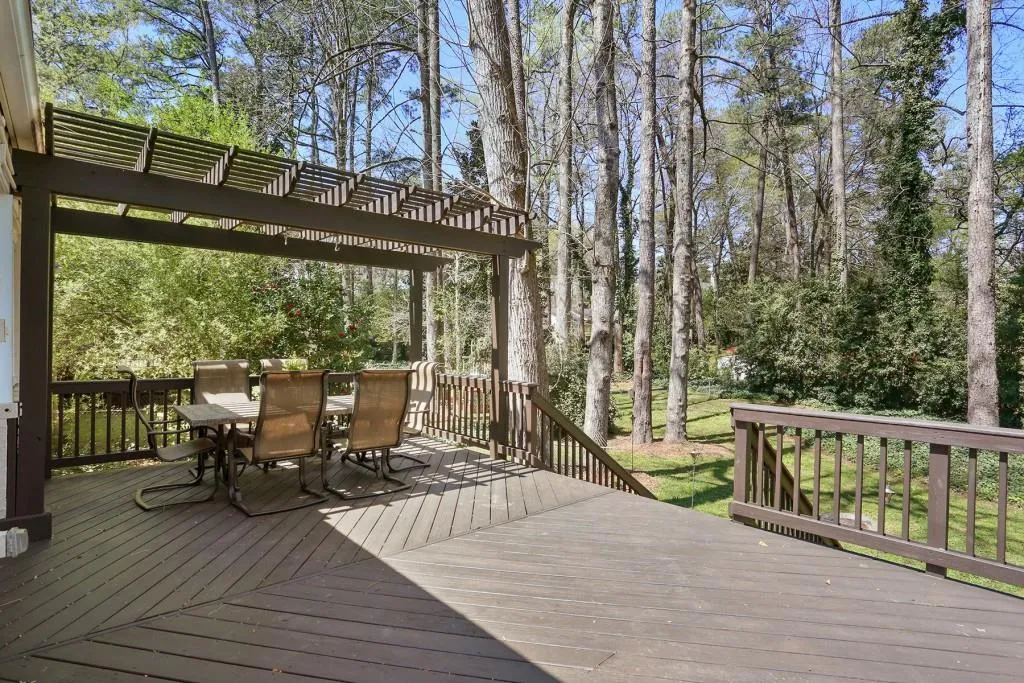 310 Meadowbrook Drive, Atlanta, Georgia 30342, 3 Bedrooms Bedrooms, ,2 BathroomsBathrooms,Residential,Sold,310 Meadowbrook Drive,6526339