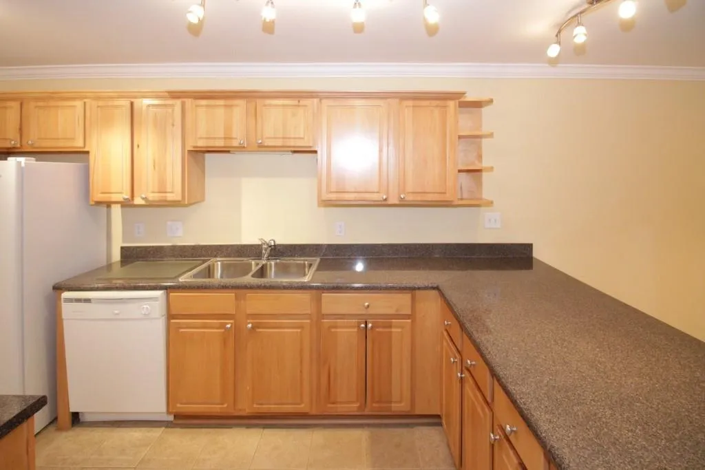 1603 Brighton Point, Atlanta, Georgia 30328, 2 Bedrooms Bedrooms, ,2 BathroomsBathrooms,Residential,Sold,1603 Brighton Point,5986335
