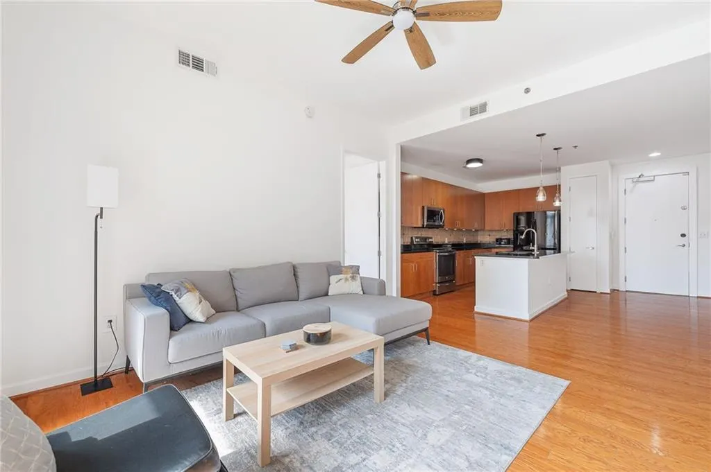 711 Cosmopolitan Drive Ne Unit 300, Atlanta, Georgia 30324, 2 Bedrooms Bedrooms, ,2 BathroomsBathrooms,Residential,For Sale,711 Cosmopolitan Drive Ne Unit 300,7592285