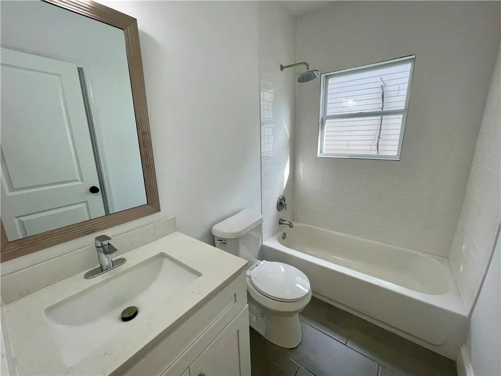 438 Holly Street Nw, Atlanta, Georgia 30318, 3 Bedrooms Bedrooms, ,2 BathroomsBathrooms,Residential,For Sale,438 Holly Street Nw,7551451