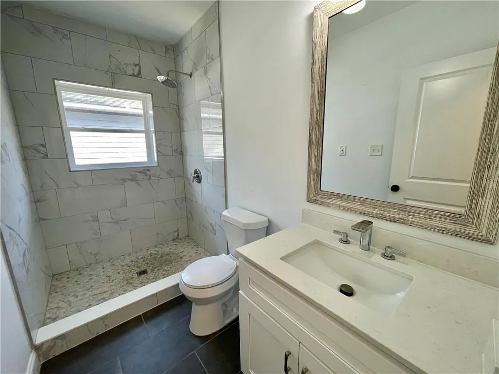 438 Holly Street Nw, Atlanta, Georgia 30318, 3 Bedrooms Bedrooms, ,2 BathroomsBathrooms,Residential,For Sale,438 Holly Street Nw,7551451