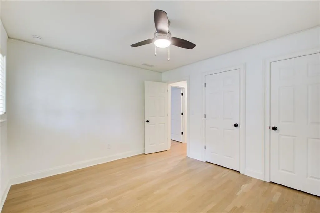 Guest bedroom #2 has two closets