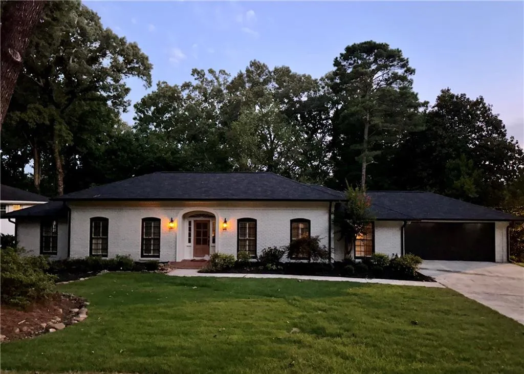 335 Franklin Road, Atlanta, Georgia 30342, 5 Bedrooms Bedrooms, ,3 BathroomsBathrooms,Residential,Sold,335 Franklin Road,7434496