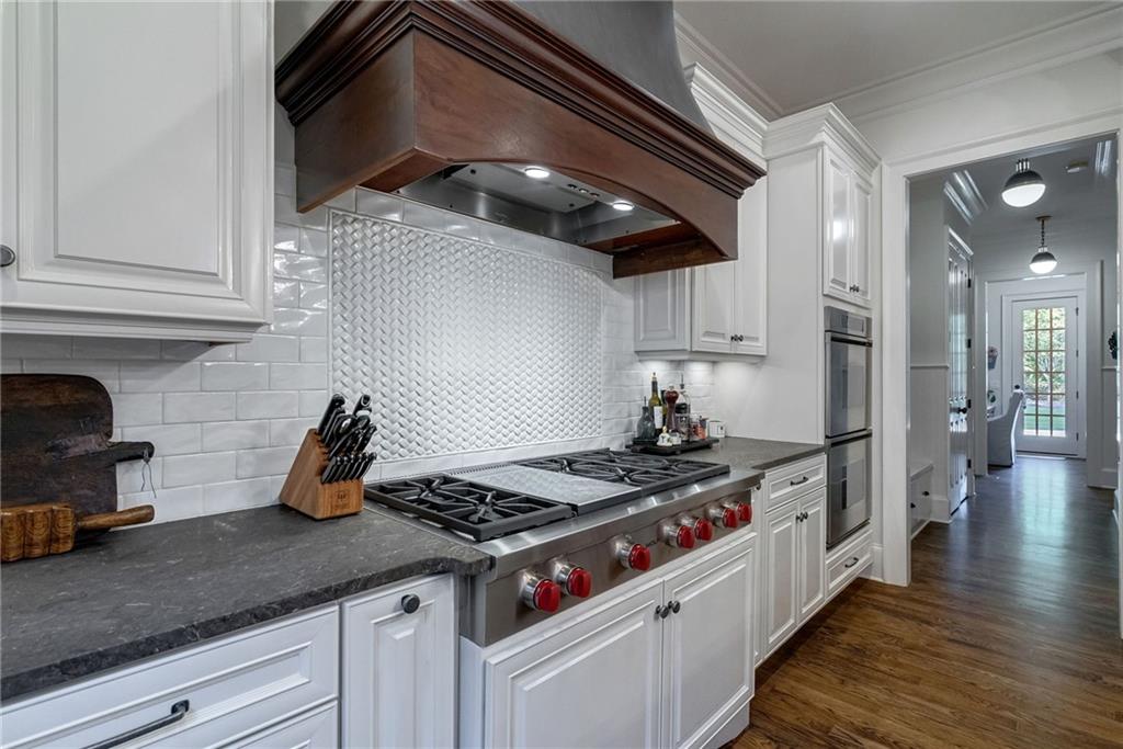 8186 Hewlett Road, Atlanta, Georgia 30350, 6 Bedrooms Bedrooms, ,6 BathroomsBathrooms,Residential,Sold,8186 Hewlett Road,7322685