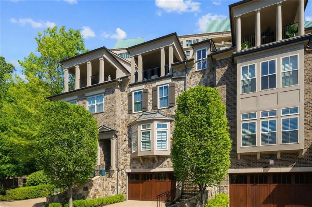 2763 Paces Lookout Lane Se, Atlanta, Georgia 30339, 4 Bedrooms Bedrooms, 0 ,4 BathroomsBathrooms,Residential,For Sale,2763 Paces Lookout Lane Se,7806837