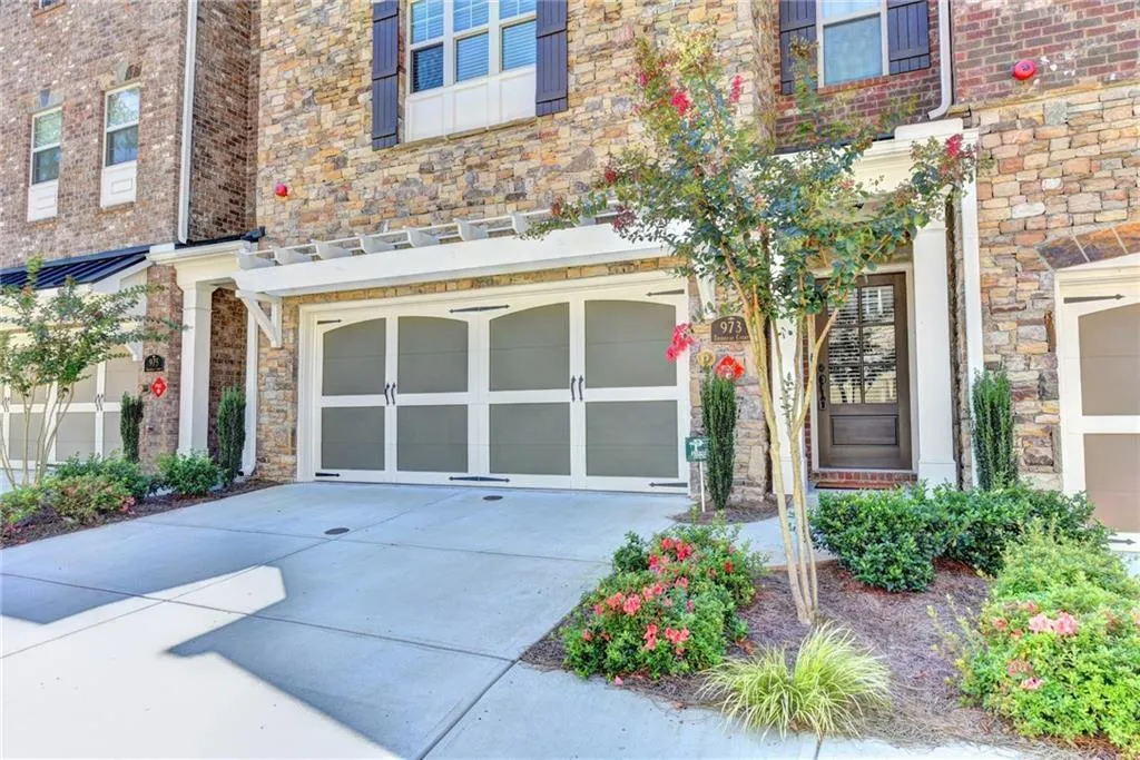 973 Thibideau Court, Sandy Springs, Georgia 30328, 3 Bedrooms Bedrooms, ,3 BathroomsBathrooms,Residential,Sold,973 Thibideau Court,5905627 973 Thibideau Court, Sandy Springs, Georgia 30328, 3 Bedrooms Bedrooms, ,3 BathroomsBathrooms,Residential,Sold,973 Thibideau Court,5905627