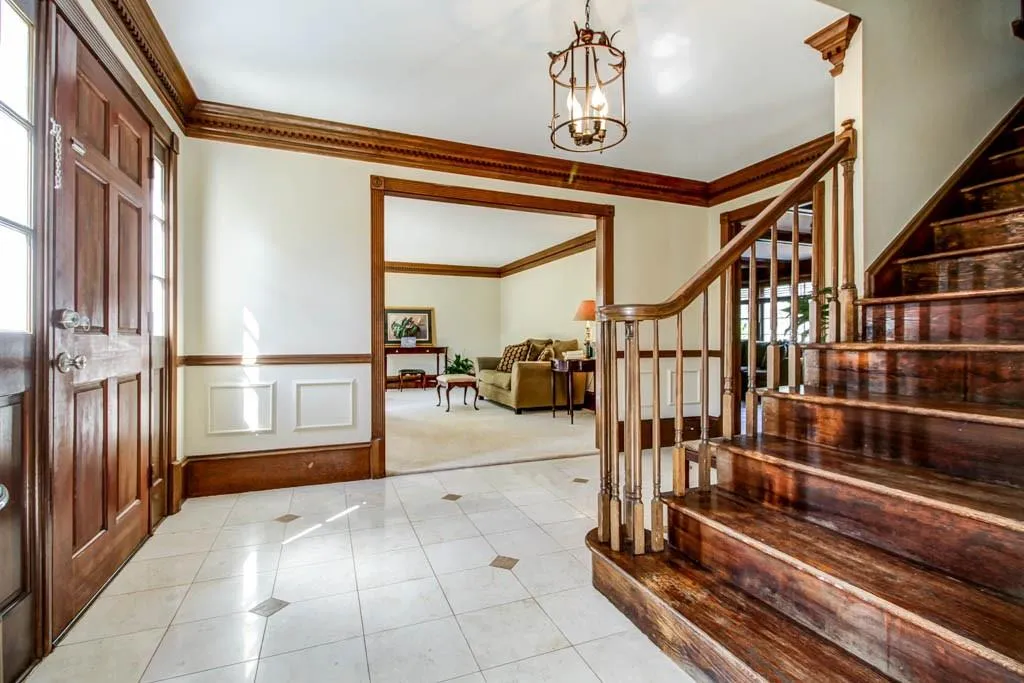 120 Marsh Glen Point, Atlanta, Georgia 30328, 6 Bedrooms Bedrooms, ,4 BathroomsBathrooms,Residential,Sold,120 Marsh Glen Point,5597029