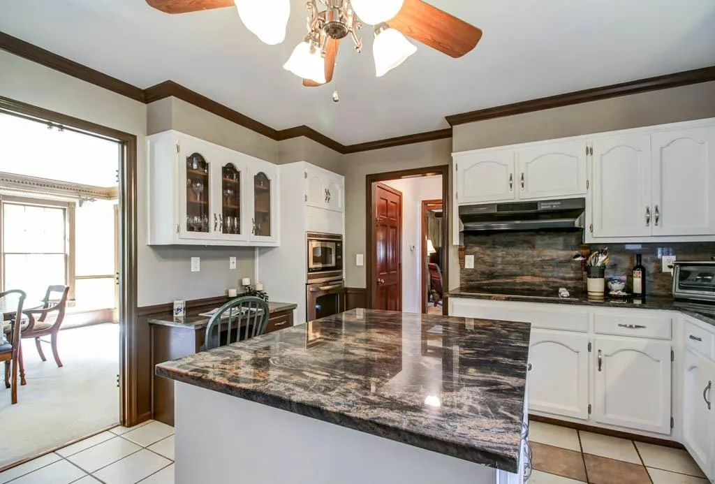 120 Marsh Glen Point, Atlanta, Georgia 30328, 6 Bedrooms Bedrooms, ,4 BathroomsBathrooms,Residential,Sold,120 Marsh Glen Point,5597029