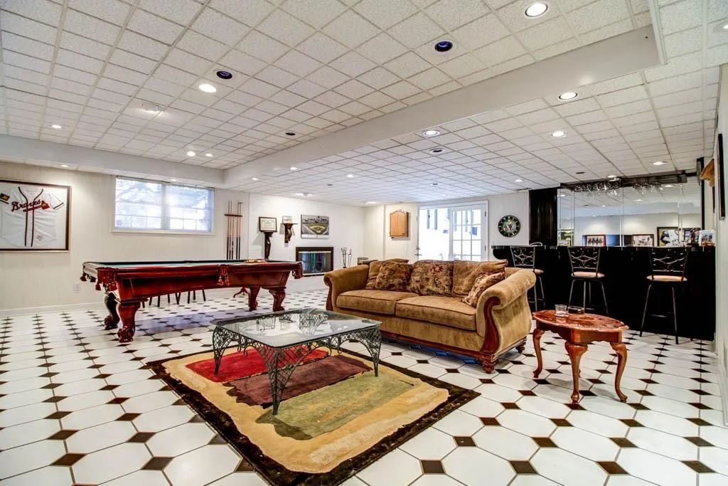120 Marsh Glen Point, Atlanta, Georgia 30328, 6 Bedrooms Bedrooms, ,4 BathroomsBathrooms,Residential,Sold,120 Marsh Glen Point,5597029