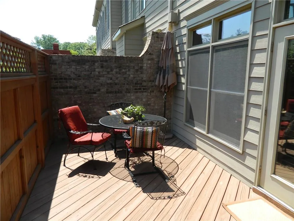 688 Lockton Place Unit 688, Atlanta, Georgia 30342, 4 Bedrooms Bedrooms, ,4 BathroomsBathrooms,Residential,Sold,688 Lockton Place Unit 688,5847665
