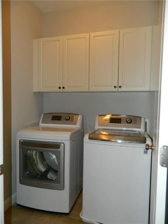 688 Lockton Place Unit 688, Atlanta, Georgia 30342, 4 Bedrooms Bedrooms, ,4 BathroomsBathrooms,Residential,Sold,688 Lockton Place Unit 688,5847665