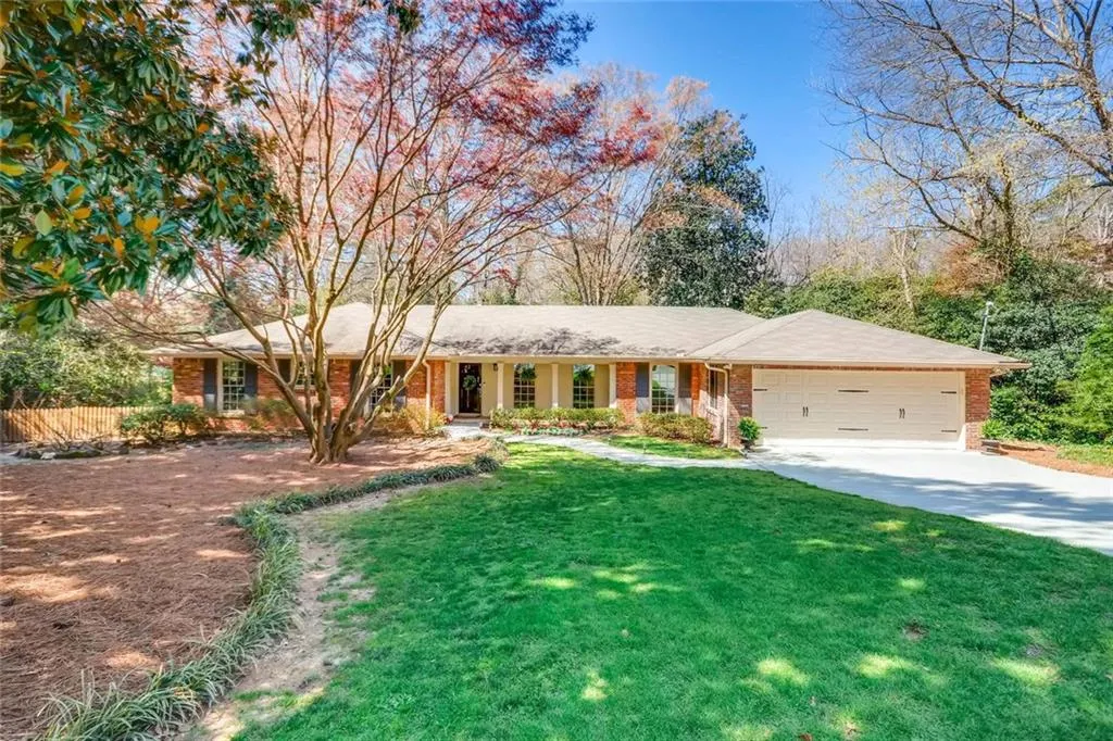 4780 Chatworth Court, Sandy Springs, Georgia 30342, 4 Bedrooms Bedrooms, ,2 BathroomsBathrooms,Residential,Sold,4780 Chatworth Court,6525861