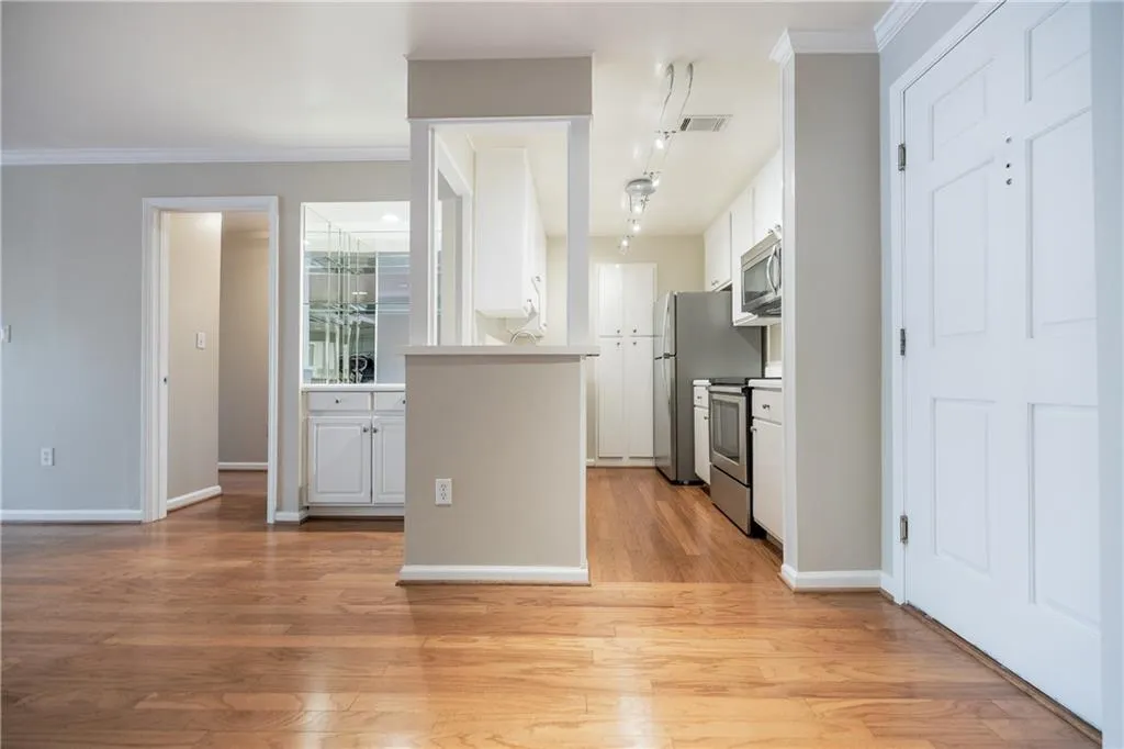 28207 Plantation Drive Ne, Atlanta, Georgia 30324, 2 Bedrooms Bedrooms, 0 ,2 BathroomsBathrooms,Residential,For Sale,28207 Plantation Drive Ne,7726487