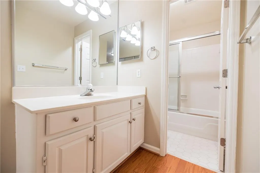 28207 Plantation Drive Ne, Atlanta, Georgia 30324, 2 Bedrooms Bedrooms, 0 ,2 BathroomsBathrooms,Residential,For Sale,28207 Plantation Drive Ne,7726487