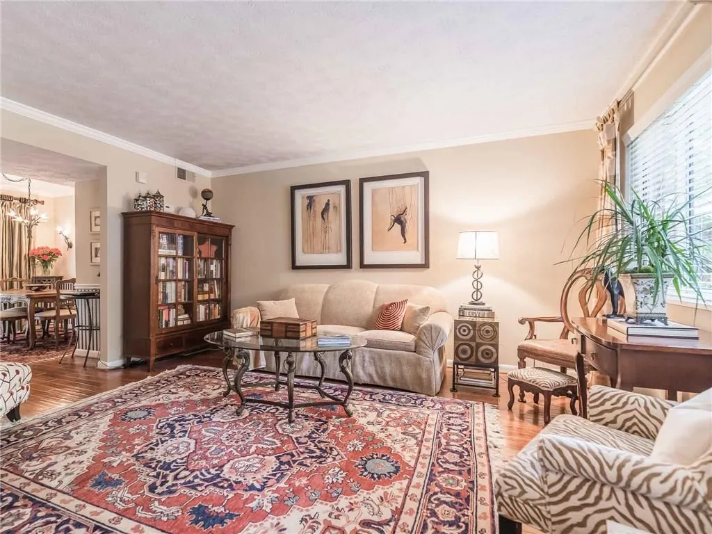 100 Biscayne Drive Nw Unit C 2, Atlanta, Georgia 30309, 2 Bedrooms Bedrooms, ,1 BathroomBathrooms,Residential,Sold,100 Biscayne Drive Nw Unit C 2,5900356
