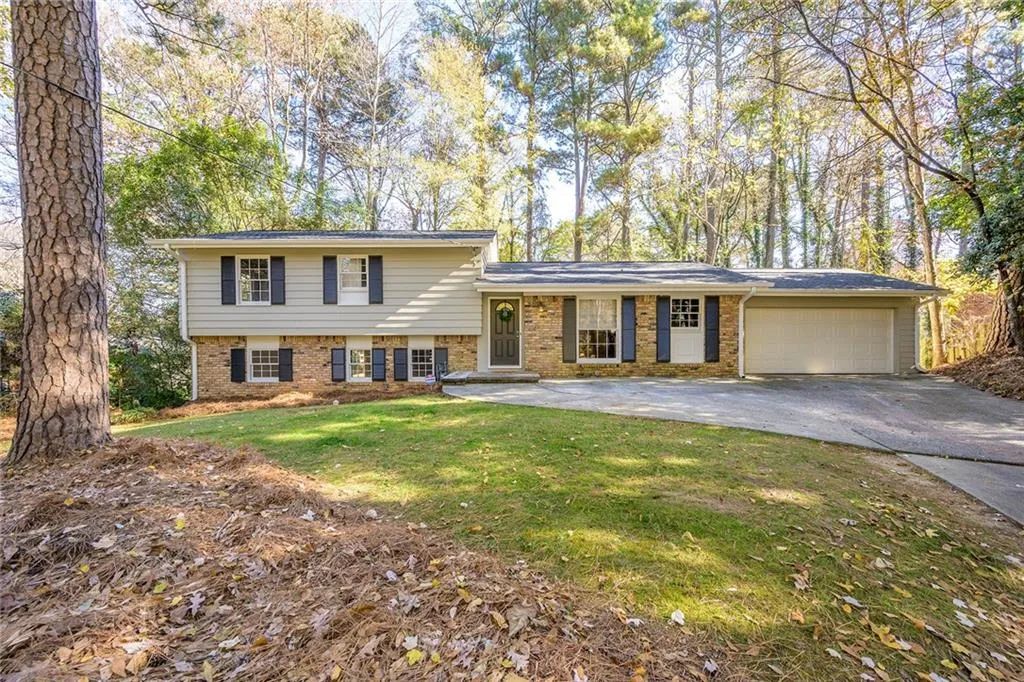 6485 Wright Road, Sandy Springs, Georgia 30328, 3 Bedrooms Bedrooms, ,2 BathroomsBathrooms,Residential,Sold,6485 Wright Road,6975971