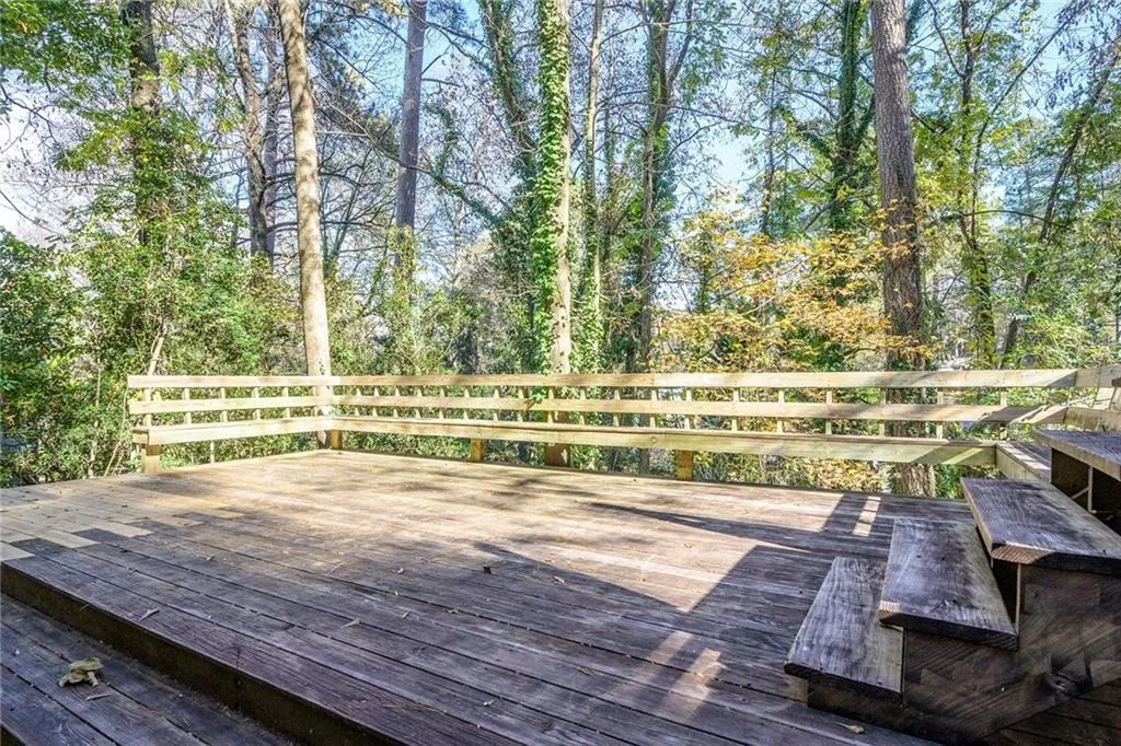 6485 Wright Road, Sandy Springs, Georgia 30328, 3 Bedrooms Bedrooms, ,2 BathroomsBathrooms,Residential,Sold,6485 Wright Road,6975971