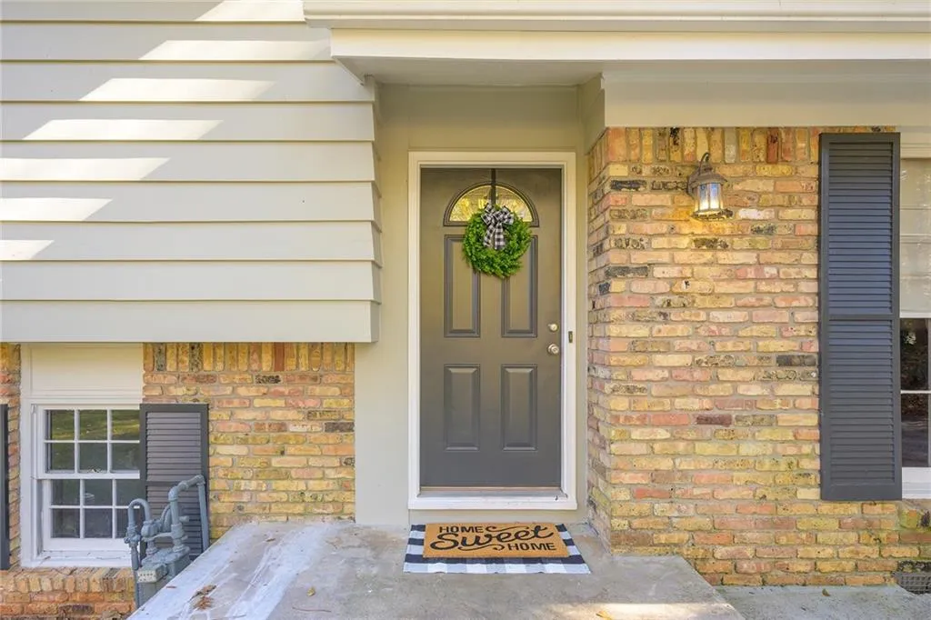 6485 Wright Road, Sandy Springs, Georgia 30328, 3 Bedrooms Bedrooms, ,2 BathroomsBathrooms,Residential,Sold,6485 Wright Road,6975971