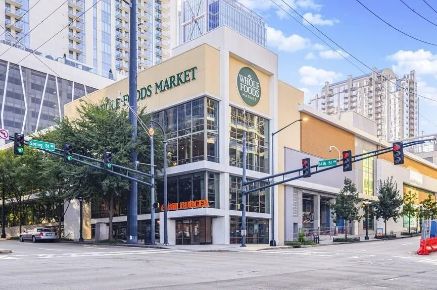 Everywhere you want to be! Just outside of Atlantic Station, and perfectly positioned at the ideal trifecta of Midtown, West Midtown & Buckhead!positioned at the cusp of everywhere you want to be! West Midtown, Midtown, Atlantic Station