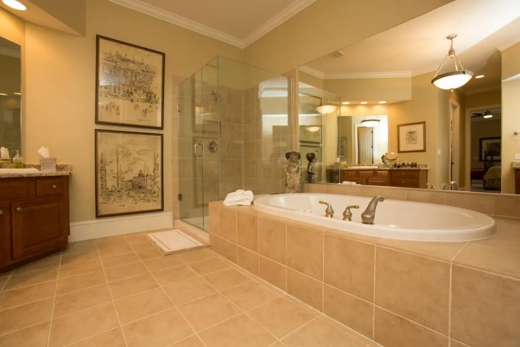 130 Enclave Circle Unit 130, Atlanta, Georgia 30342, 5 Bedrooms Bedrooms, ,4 BathroomsBathrooms,Residential,Sold,130 Enclave Circle Unit 130,5641836