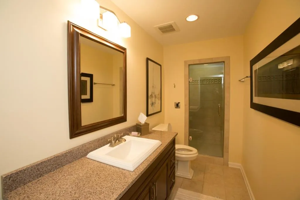 130 Enclave Circle Unit 130, Atlanta, Georgia 30342, 5 Bedrooms Bedrooms, ,4 BathroomsBathrooms,Residential,Sold,130 Enclave Circle Unit 130,5641836