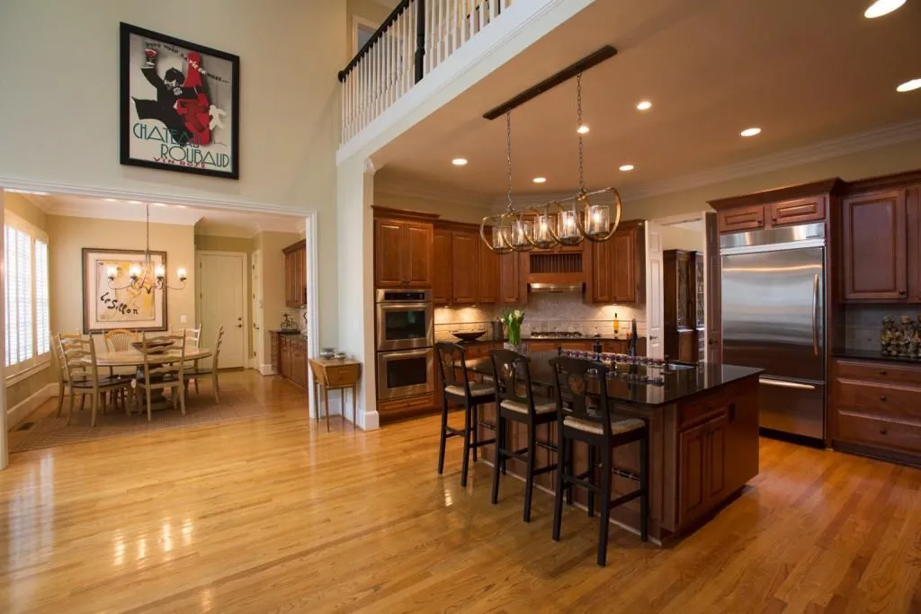 130 Enclave Circle Unit 130, Atlanta, Georgia 30342, 5 Bedrooms Bedrooms, ,4 BathroomsBathrooms,Residential,Sold,130 Enclave Circle Unit 130,5641836