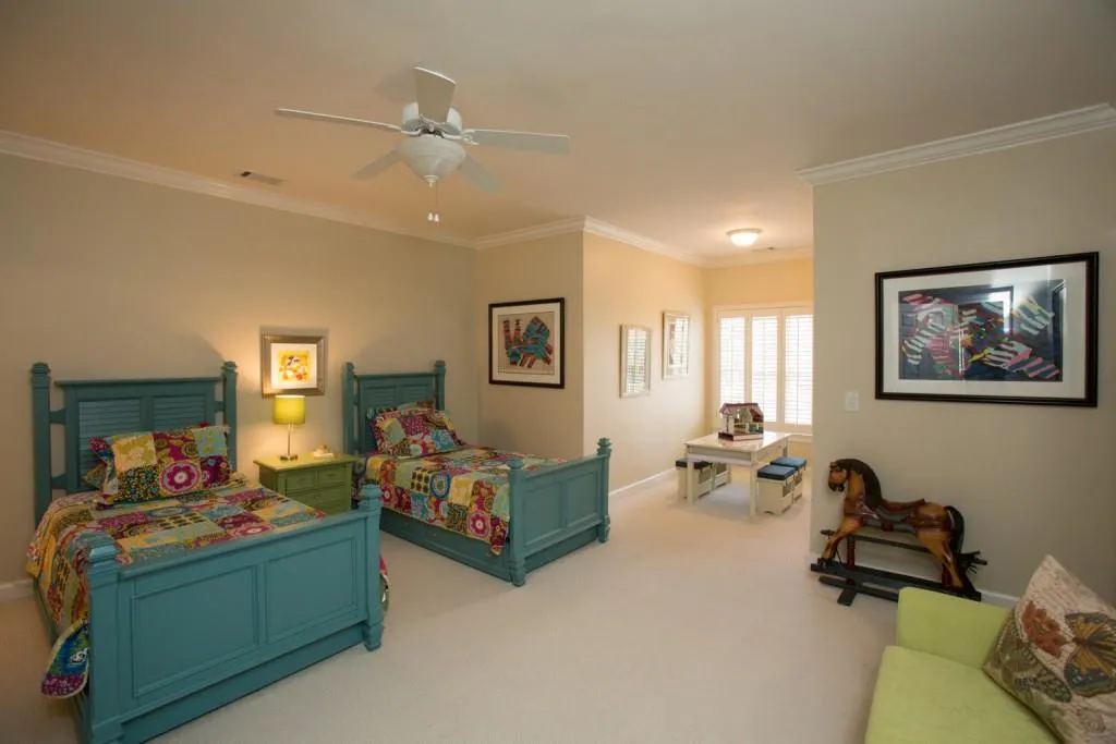 130 Enclave Circle Unit 130, Atlanta, Georgia 30342, 5 Bedrooms Bedrooms, ,4 BathroomsBathrooms,Residential,Sold,130 Enclave Circle Unit 130,5641836
