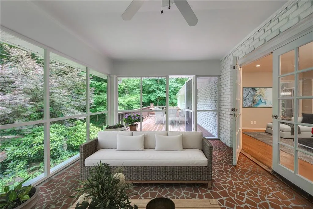 110 Wyndham Drive, Sandy Springs, Georgia 30328, 3 Bedrooms Bedrooms, ,2 BathroomsBathrooms,Residential,Sold,110 Wyndham Drive,6762967