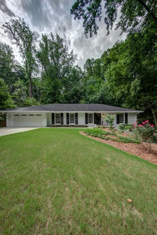 110 Wyndham Drive, Sandy Springs, Georgia 30328, 3 Bedrooms Bedrooms, ,2 BathroomsBathrooms,Residential,Sold,110 Wyndham Drive,6762967