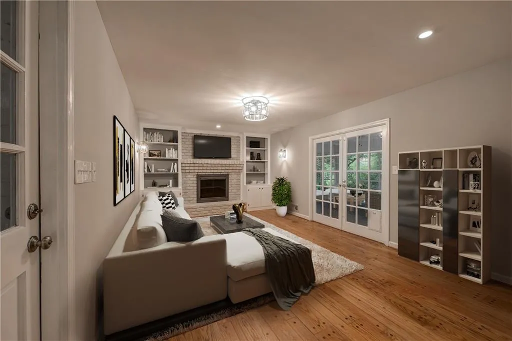 110 Wyndham Drive, Sandy Springs, Georgia 30328, 3 Bedrooms Bedrooms, ,2 BathroomsBathrooms,Residential,Sold,110 Wyndham Drive,6762967