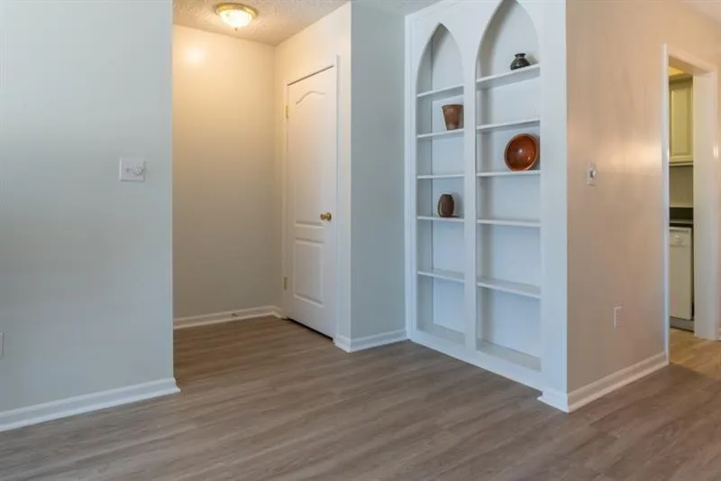6851 Roswell Road Unit O-4, Sandy Springs, Georgia 30328, 1 Bedroom Bedrooms, ,1 BathroomBathrooms,Residential,Sold,6851 Roswell Road Unit O-4,6849726