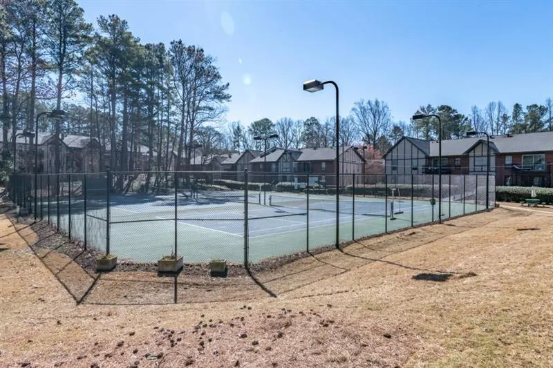 6851 Roswell Road Unit O-4, Sandy Springs, Georgia 30328, 1 Bedroom Bedrooms, ,1 BathroomBathrooms,Residential,Sold,6851 Roswell Road Unit O-4,6849726