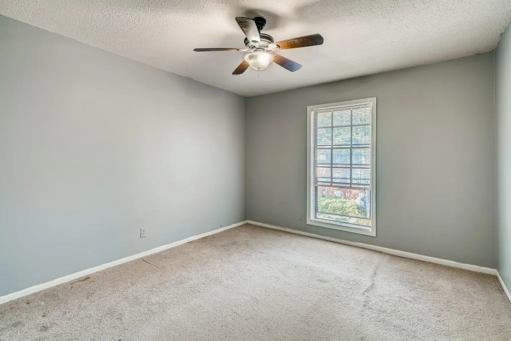 6851 Roswell Road Unit N-17, Sandy Springs, Georgia 30328, 3 Bedrooms Bedrooms, ,2 BathroomsBathrooms,Residential,Sold,6851 Roswell Road Unit N-17,6902313