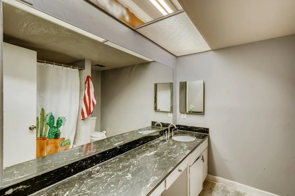 6851 Roswell Road Unit N-17, Sandy Springs, Georgia 30328, 3 Bedrooms Bedrooms, ,2 BathroomsBathrooms,Residential,Sold,6851 Roswell Road Unit N-17,6902313