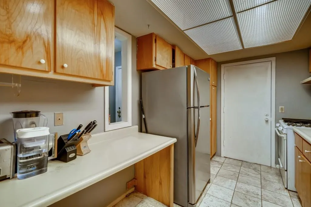6851 Roswell Road Unit N-17, Sandy Springs, Georgia 30328, 3 Bedrooms Bedrooms, ,2 BathroomsBathrooms,Residential,Sold,6851 Roswell Road Unit N-17,6902313
