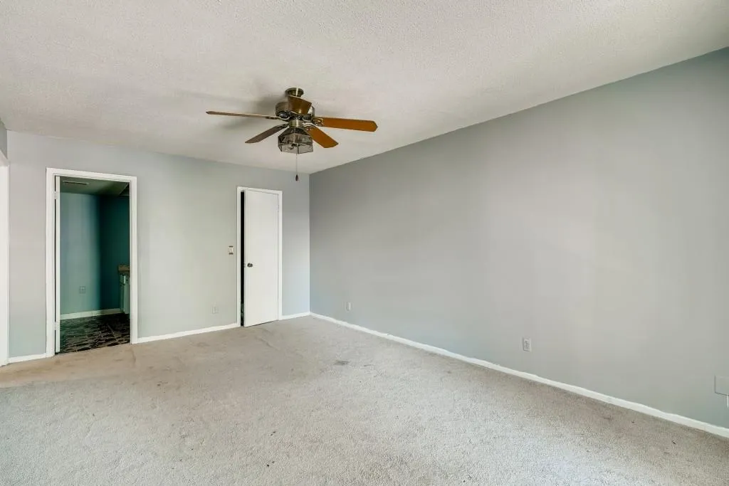 6851 Roswell Road Unit N-17, Sandy Springs, Georgia 30328, 3 Bedrooms Bedrooms, ,2 BathroomsBathrooms,Residential,Sold,6851 Roswell Road Unit N-17,6902313