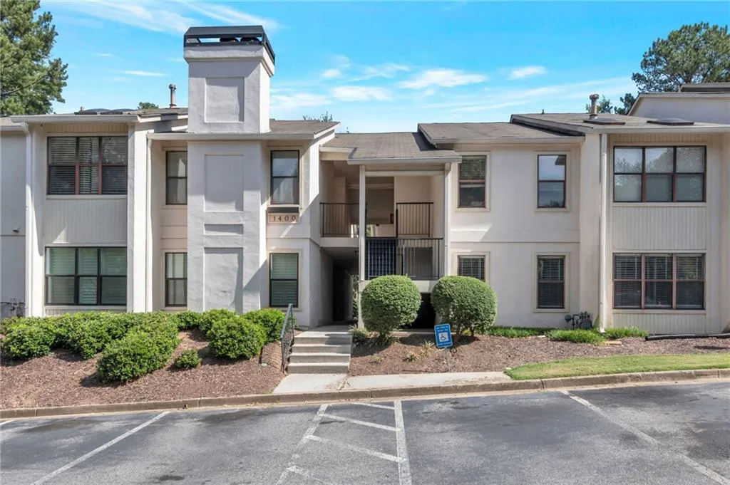 1404 Huntingdon Chase, Atlanta, Georgia 30350, 1 Bedroom Bedrooms, ,1 BathroomBathrooms,Residential,For Sale,1404 Huntingdon Chase,7660911