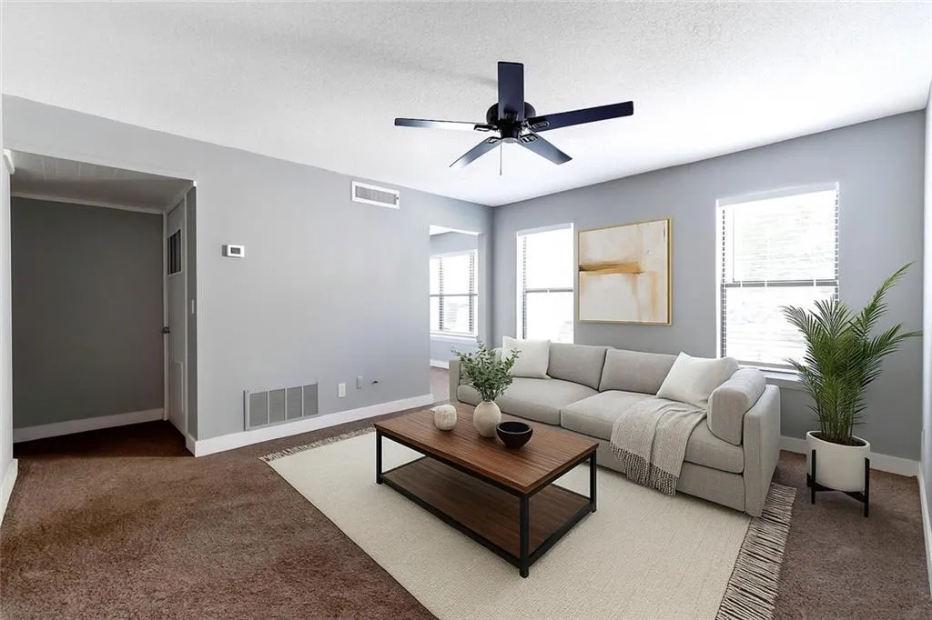 1404 Huntingdon Chase, Atlanta, Georgia 30350, 1 Bedroom Bedrooms, ,1 BathroomBathrooms,Residential,For Sale,1404 Huntingdon Chase,7660911