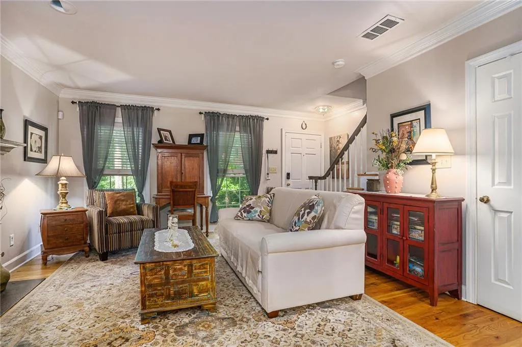 46 Mt Vernon Circle, Atlanta, Georgia 30338, 2 Bedrooms Bedrooms, ,2 BathroomsBathrooms,Residential,Sold,46 Mt Vernon Circle,7098809