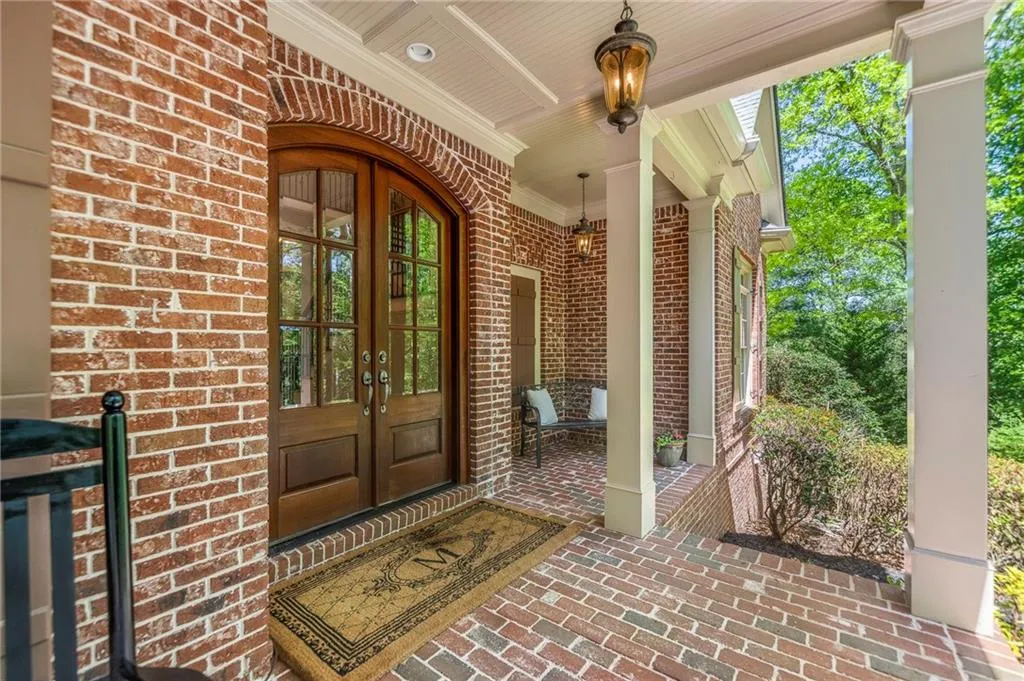 85 Stewart Drive, Atlanta, Georgia 30342, 6 Bedrooms Bedrooms, ,6 BathroomsBathrooms,Residential,Sold,85 Stewart Drive,7200961